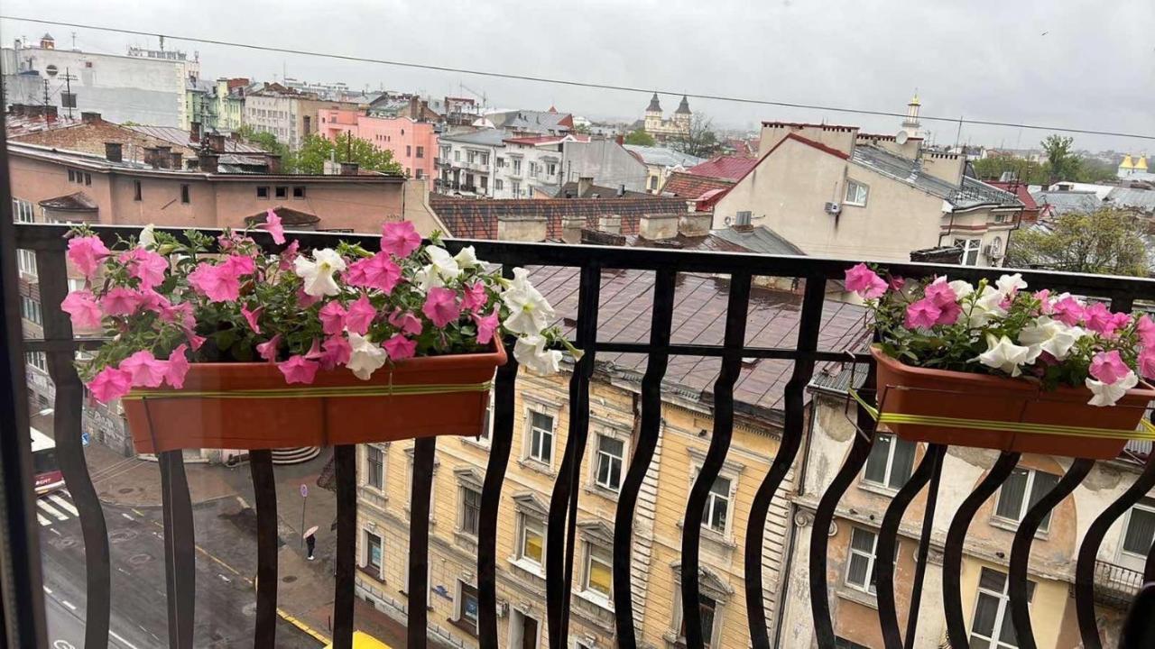 Apartaments Sichovyh Strilciv 68a Iwano-Frankiwsk Exterior foto