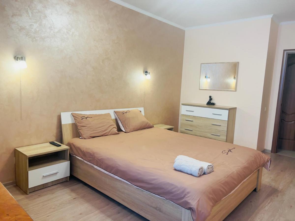Apartaments Sichovyh Strilciv 68a Iwano-Frankiwsk Exterior foto
